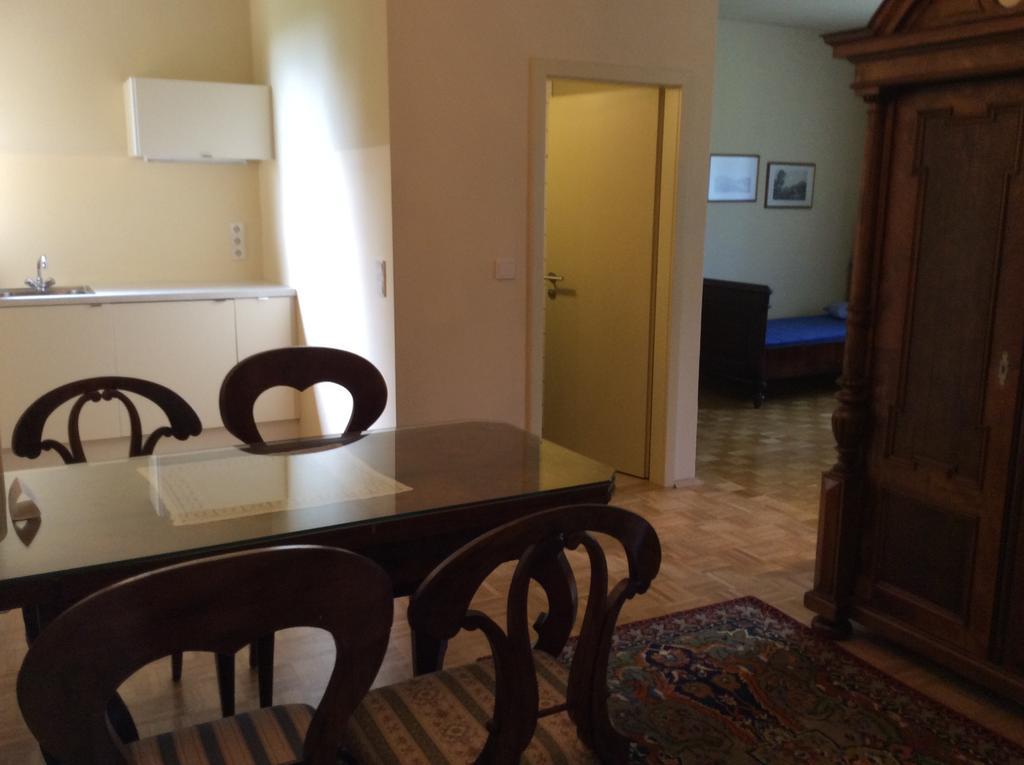 Hotel Garni - Appartements Fuksas Bad Gleichenberg Δωμάτιο φωτογραφία